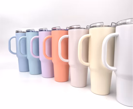 Caneca de café de viagem personalizada de 40 onças Adventure Quencher de aço inoxidável com parede dupla Stanleys Cup